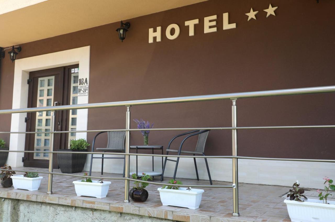 Hotel Опълченец Shipka Exterior foto